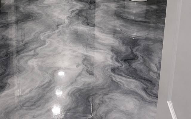 Metallic coating worked into a grey and white marbled pattern